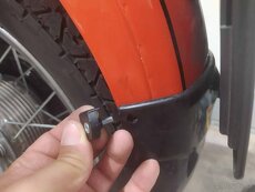ČZ 350/472 (ČZ 175/487 a ČZ 250/485) - fixace zadní zástěrky - 5
