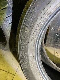 Nokian 215/60 r17c - 5
