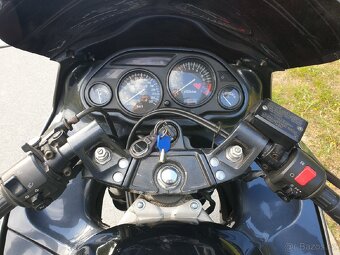 Kawasaki ZZR 600 - 5