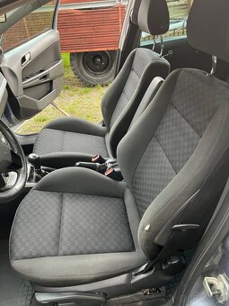 Opel Astra H CARAVAN 1,6 16V, kombi - 5