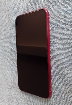 iPhone 11 256GB Červená - 5