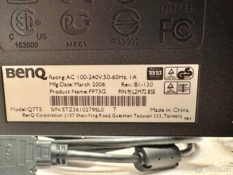 LCD monitor Benq FP73G - 17 , DVI, VGA, HDMI - 5