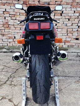 SUZUKI GSX-R 1100 - 5