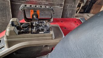 Malotraktor Yanmar s čelním nakladačem - 5