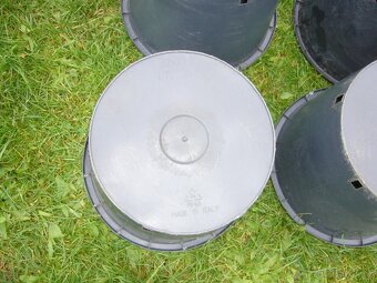 Květináče PE zahradnické velké - 5