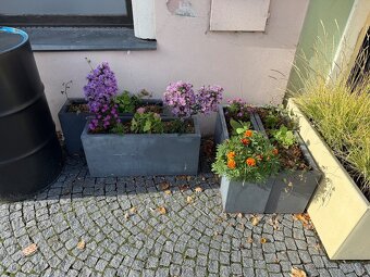 Betonový truhlík zahradní - 5