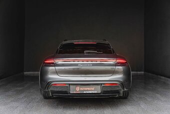 PORSCHE Taycan-4S-Cross-Turismo-1m-CZ-R21 - 5