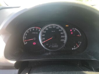 Mazda 5 2.0 benzín - 5