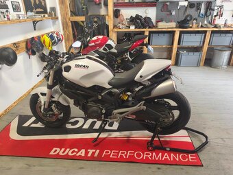 Ducati Monster 696 rv..2010 - 5