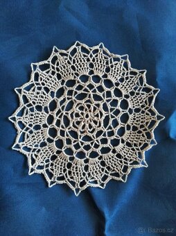 Ručně háčkované dečky 20 cm - 5