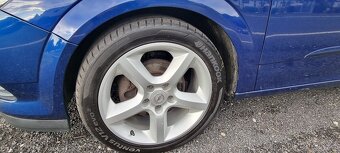 Opel Astra GTC - 5
