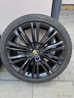 Alu kola 19" 5x112 235/40/r19 Škoda Superb III zimní - 5