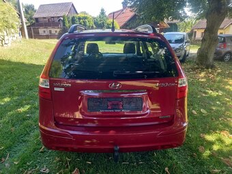 Hyundai i30 CW 1.6Crdi combi 66kw //nová TK//super stav// - 5