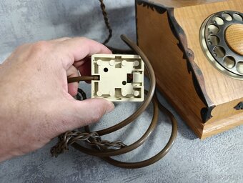 Starý telefon Tesla k dekoraci č.2 - 5