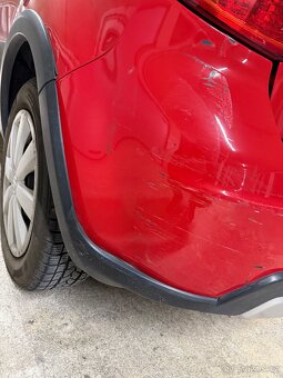 Koupím náhradní díly na Suzuki Sx4 v červené barvě - 5