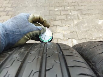 215/65/17 zánovní letní pneu continental ecocontact 6 - 5