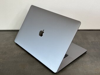 MacBook Pro 16" 2019 i7 / 512GB 16GB / SG - 5