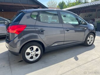KIA VENGA 1,4i 66KW 1.MAJITEL 48000KM TEMPOMAT PARK.SENZORY - 5
