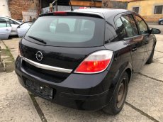 Opel Astra H Náhradní díly z těchto vozů - 5