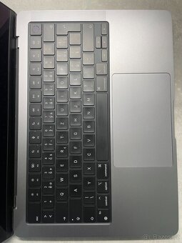 Apple MacBook Pro 14" 2023, M3 8GB/512GB Vesmírně šedý - 5