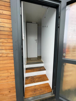 Prodejní kontejnerový stánek 9,5 x 2,7 m - 5