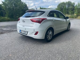 Hyundai i30 Hatchback 1.4i 73 kW - 5