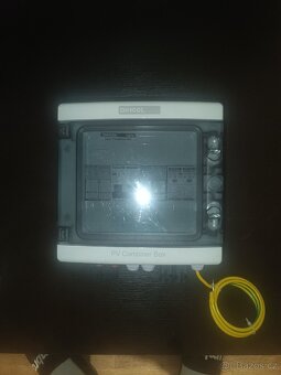 fotovoltaický sběrný box - 5