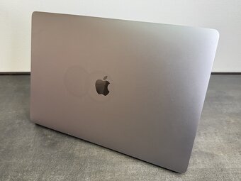 MacBook Pro 16'' 2019 / i7 / 16GB / 512GB SSD / Space Gray - 5
