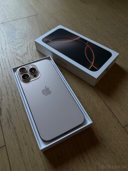Apple iPhone 16 Pro Max 256GB pouštní - 5