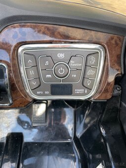 Dětské elektrické autíčko BMW - 5