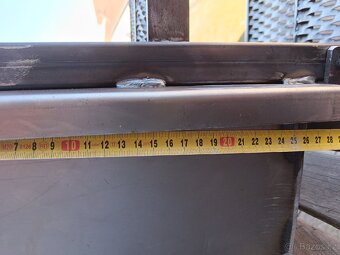 Zetor skříň baterie - 5