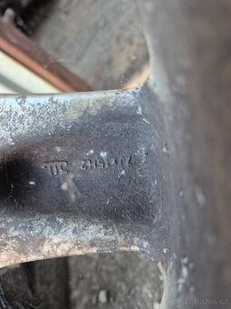 Prodám kola bmw 195 65 r15 - 5