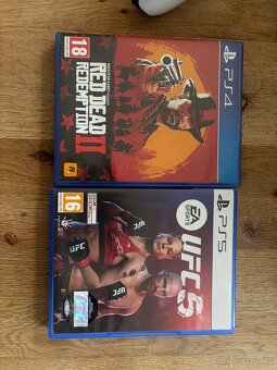 PlayStation 5 + PS VR2 + 2 ovladače + hry - 5