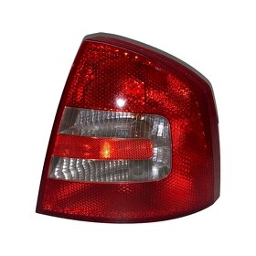 Prodám zadní vnější světla z vozu Škoda Octavia 2 sedan 2008 - 5