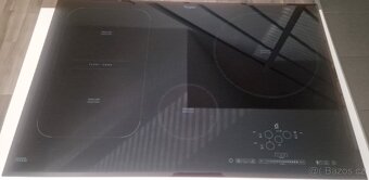 Indukční varná deska Whirlpool šířka 77cm - 5