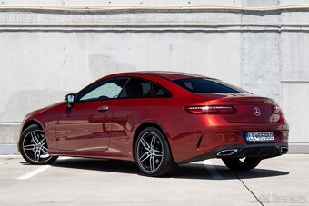 Mercedes-Benz E Kupé 220d AMG - TOP stav, Možnosť splátok - 5