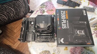 Základní deska Intel 7 Kingston fury 32 gb DDR 4 - 5