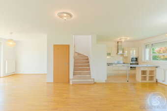 Prodej rodinného domu, 220 m2, Praha Újezd nad Lesy - 5