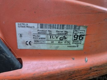 Sekačka Husqvarna Royal 49SE s pojezdem. - 5