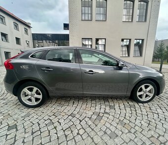 VOLVO V40 2.0D3 110KW 5VÁLEC-AUTOMAT-KAMERA-COCKPIT-98Tkm - 5