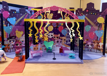 Hasbro Littlest Pet Shop Backstage Style Set - 5