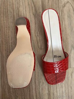 Prodám dámské pantofle-sandálky, málo nošené, vel. 6/7. - 5