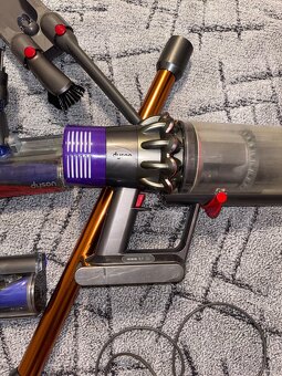Dyson V10 Absolute - 5