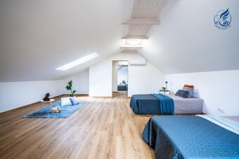 Prodej mezonetového bytu 133 m² s terasou a zahradou - 5