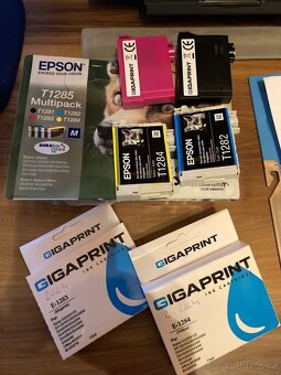 Prodám tiskárnu Epson Stylus SX420W+ náplně T1285 - 5