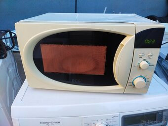 Prodám digitální mikrovlnnou troubu--Brno Dovoz - 5