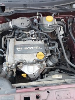 Opel Corsa 1.0/12V - 5