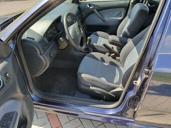 Škoda Octavia 1.6 benzín kombi - 5