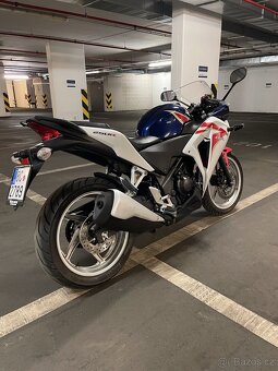 Honda CBR 250R - Rok 2011 - Najeto 17.844km - 5