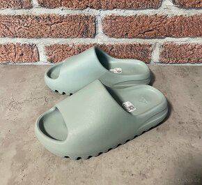 Dámské pantofle Adidas Yeezy Slide vel.38 - 5